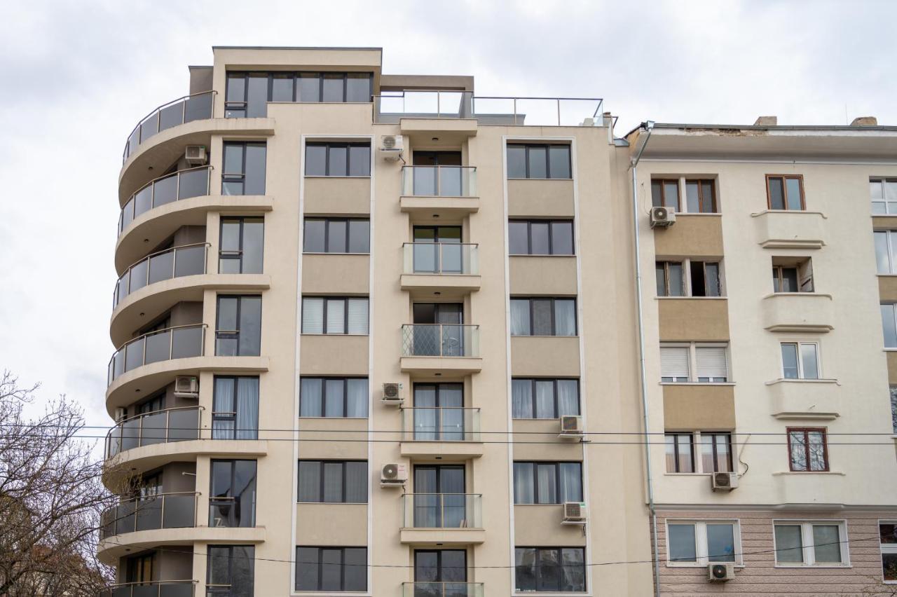 Sunny 1Bdr Apartment Near Center Sofia Exterior photo